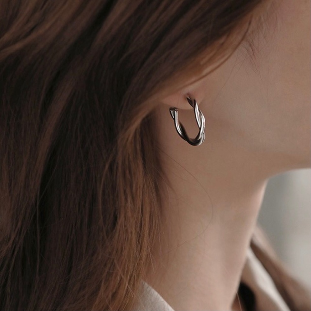 Twisted Circular Silver Earrings - Picture 2 of 8